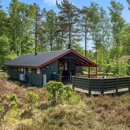 Antomine - 500m From The Sea By Interhome *